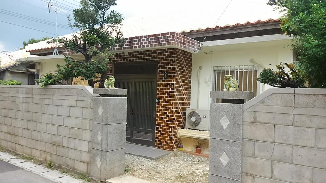 石垣島 一棟貸切りのお宿 ちゅら赤瓦 Ishigaki  Ngoại thất bức ảnh